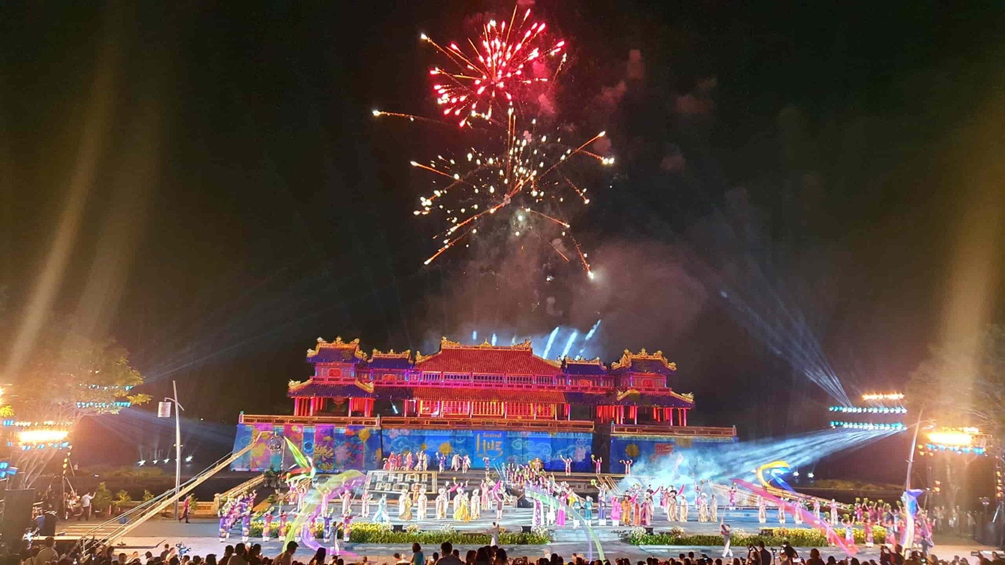 Festival Xuân Huế đêm khai mạc tại Kinh thành